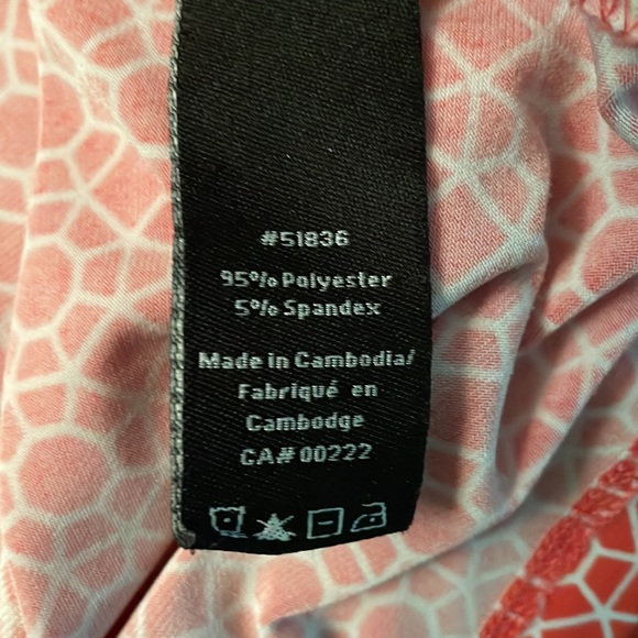 Vibrant pink shirt - Picture 6 of 6